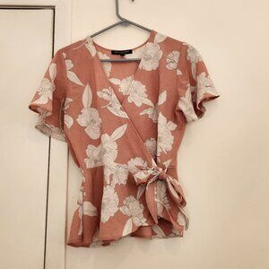 ONE ❤️ CLOTHING Los Angeles Wrap Top Pink and White Flowers M